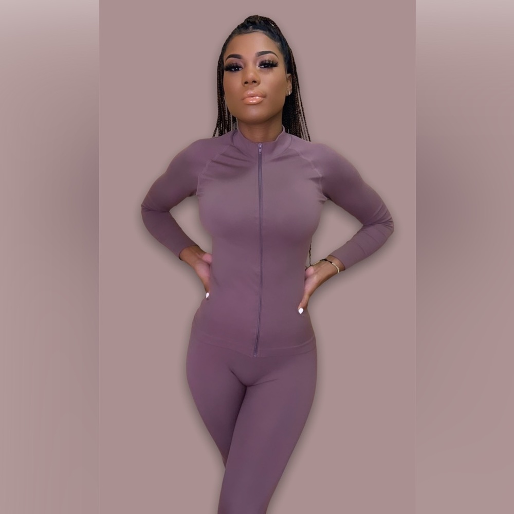 Winter Workout Set Seamless Ribbed Knit Long Sleeves High Neck Stretch Brown